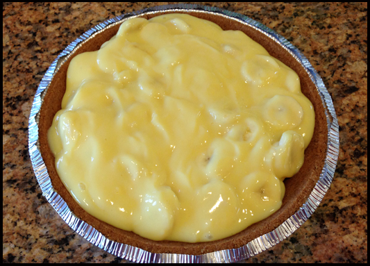 Pour the banana & pudding mixture into the gluten-free graham pie crust