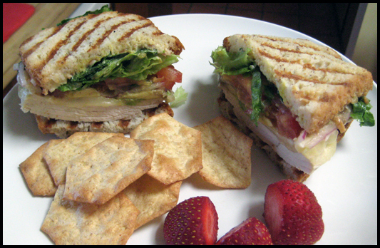 Frazier Farms Gluten-free Chicken Sandwich