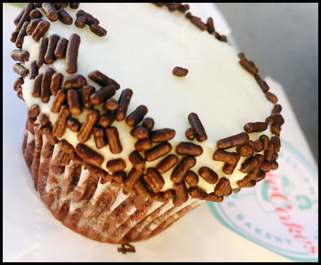 SusieCakes Flourless Chocolate Cupcake